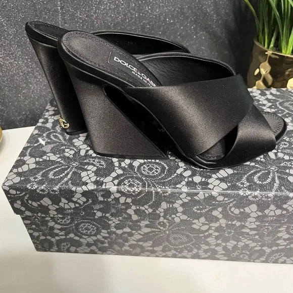 🔥🔥Dolce gabbana ciabetta tacco raso black Keira geometricoe🔥🔥 - Picture 5 of 7